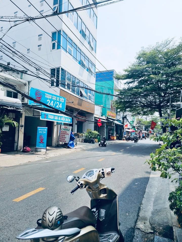 FrontHouse hẻm xe tải 12m Nguyễn Gia Trí, 190m² giá 28.5 tỷ - Đầu tư sinh lời hấp dẫn!