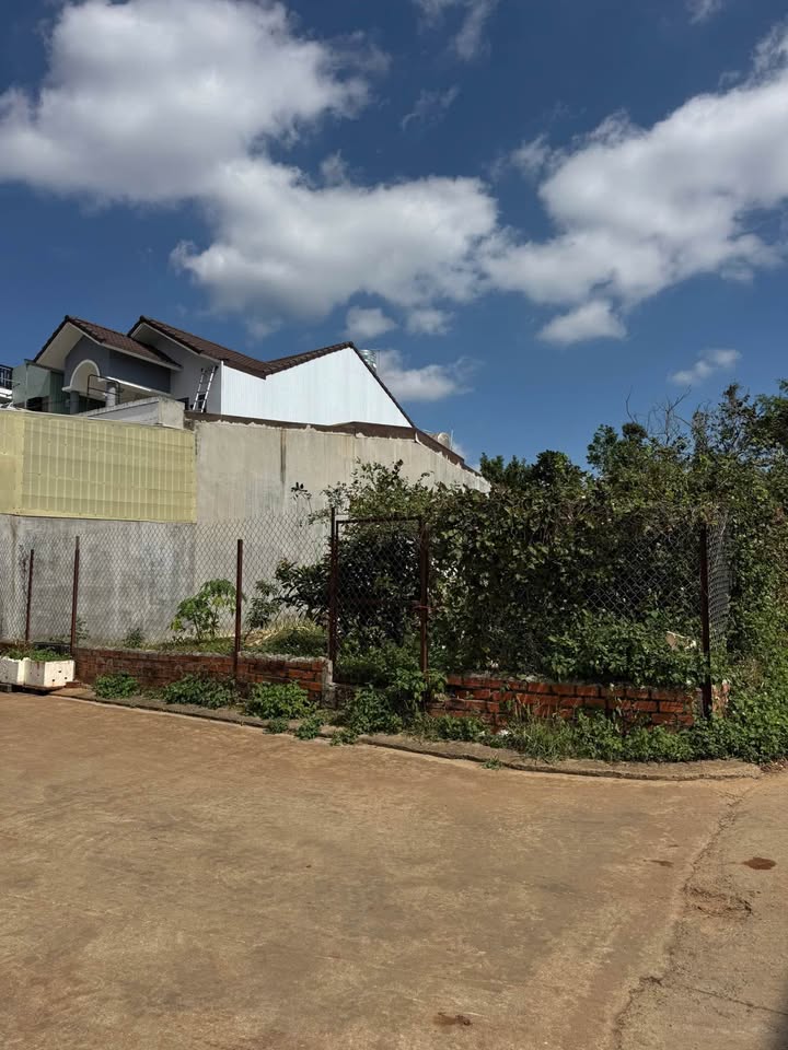 Lô đất hẻm ô tô Y Moan, TP Buôn Ma Thuột 110m² - Đầu tư sinh lời hấp dẫn!