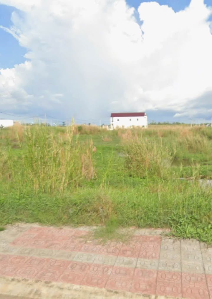 Đất nền cặp góc đường số 8 Hoàng Tâm Cà Mau 120m² giá 800 triệu - Sổ hồng sang tên ngay!