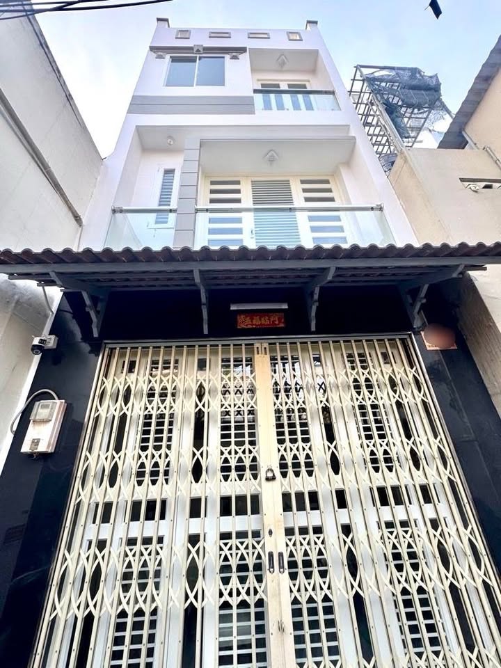 Nhà 4 tầng mới đẹp Phường 11, Quận 11, 32m² giá 5.1 tỷ - Sẵn sàng vào ở!