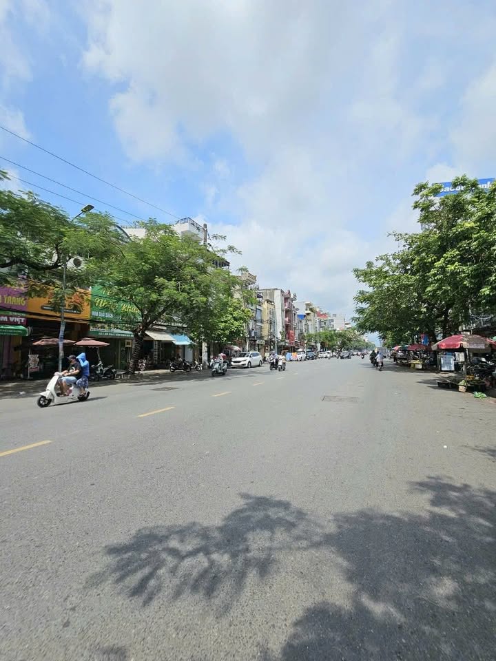 Nhà mặt tiền đường Tôn Đức Thắng, Quận An Dương 73m² giá 13.5 tỷ - Cơ hội đầu tư hấp dẫn!