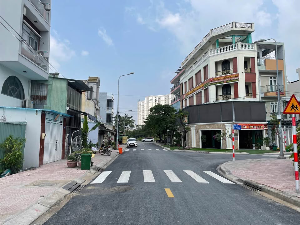 Đất nền mặt tiền Hùng Vương 80m² giá 7.8 tỷ - Sổ đỏ chính chủ, vị trí đẹp!