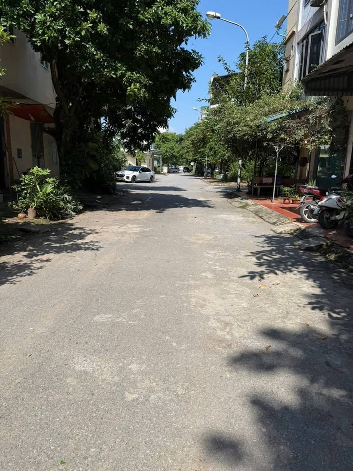 Đất TĐC Trâu Quỳ 34,2m² giá 7,5 tỷ - Vị trí kinh doanh lý tưởng!