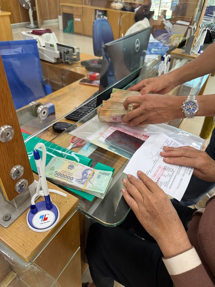 Đất nền Ea Đar 204m² giá 200 triệu - Đường bê tông ô tô né nhau