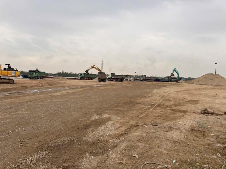 Cảng đẹp nhất Quảng Yên - 4000m² giá thỏa thuận - Cơ hội đầu tư không thể bỏ lỡ!