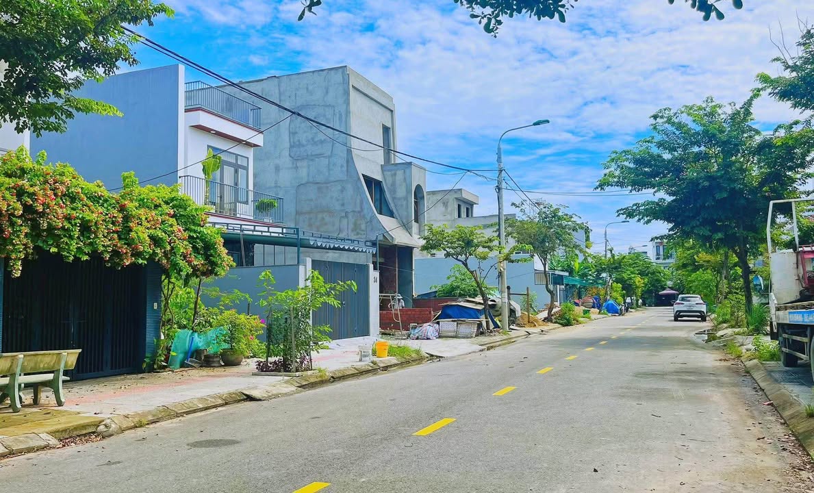 Đất nền Hòa Xuân Đà Nẵng 105m² giá 5.4 tỷ - Vị trí lý tưởng gần sông!
