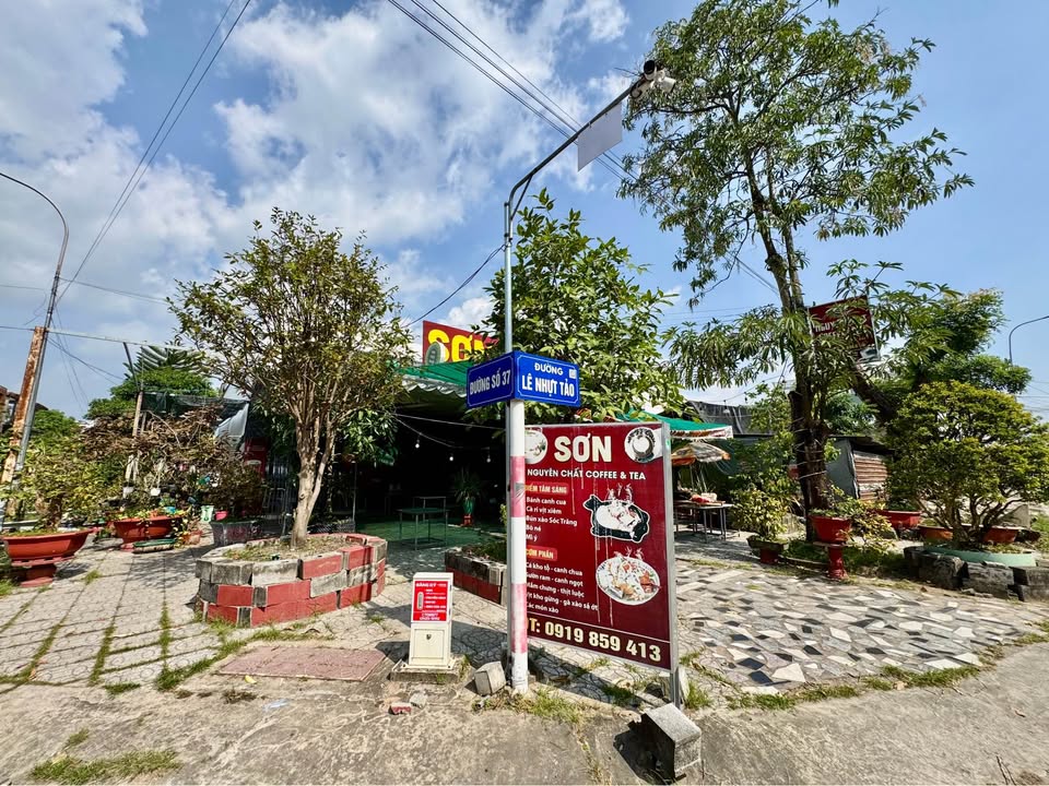 Quán cafe cho thuê mặt tiền đường Lê Nhật Tảo 240m² giá 15 triệu - Bán ngay!