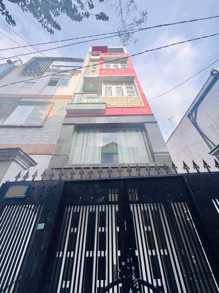 Nhà 5 tầng đường Kinh Dương Vương - Hậu Giang 36m² giá 5.6 tỷ - Vị trí đắc địa gần Vòng xoay Phú Lâm!