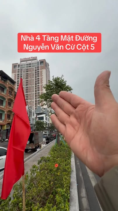 Nhà 4 Tầng Mặt Đường Nguyễn Văn Cừ Hạ Long 46.8m² giá 7.6 tỷ - Kinh doanh sầm uất!