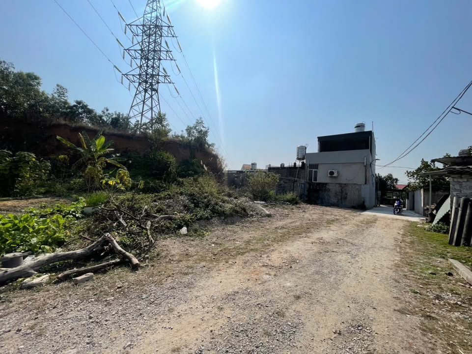 Đất nền mặt tiền 22m tại Phường Phương Đông, Uông Bí 570m² giá 900 triệu - Pháp lý rõ ràng!