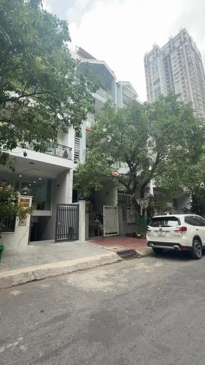 Nhà phố KDC Him Lam Quận 7 100m² giá 27.5 tỷ - Đầu tư sinh lời ngay!