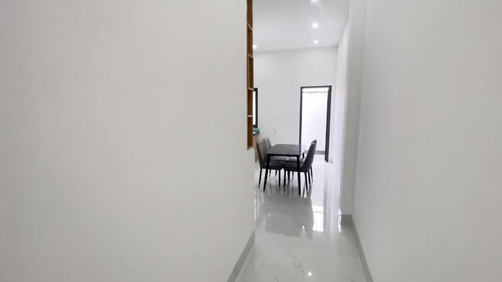 Nhà phố Võ Trường Toản Rạch Giá 105m² giá 1.95 tỷ - Sẵn sàng ở ngay!