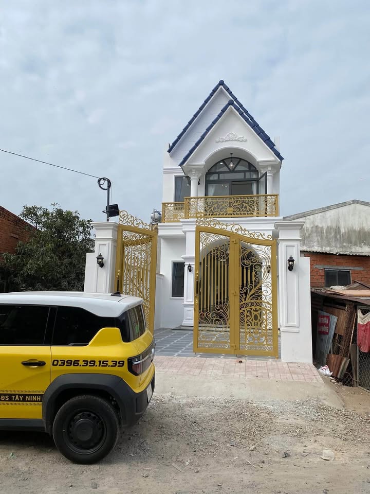 Nhà Lầu Mới Hoàn Thiện KP Long Mỹ, Phường Long Hoa, Tây Ninh - Giá 2.5 tỷ - Chính Chủ Bán Gấp!