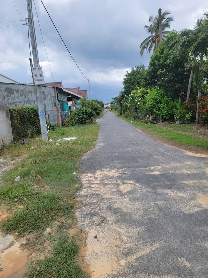 Nhà mới đẹp Ấp 5 Bàu Đồn 125m² giá 1.xx tỷ - Sẵn sàng ở ngay!