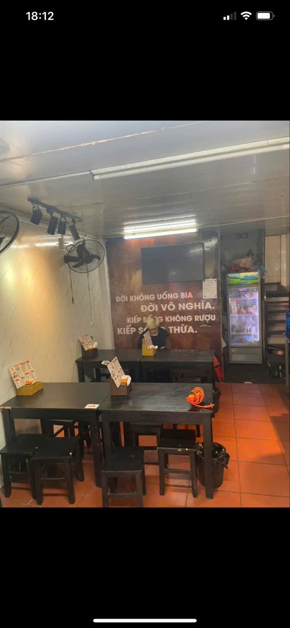 Quán Lẩu cho thuê tại Nguyễn Văn Tuyết, Đống Đa, 35m² - Giá chỉ 15 triệu/tháng!