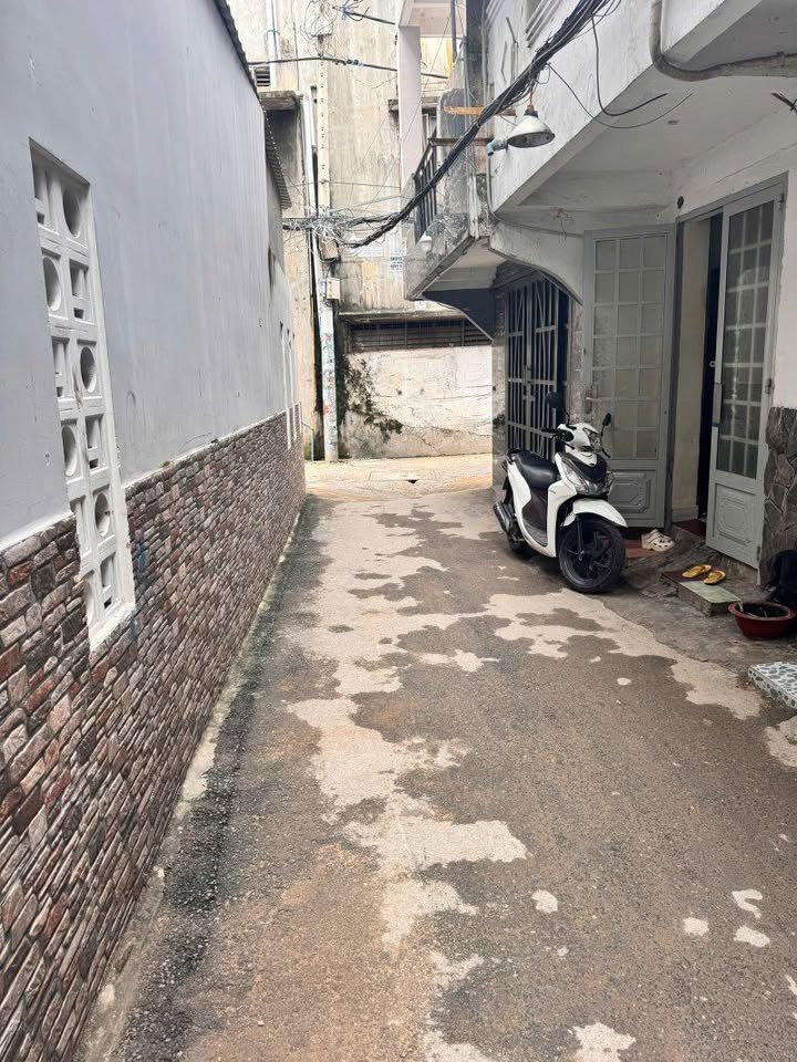 Nhà đẹp 28m² tại Bình Thạnh giá 5,4 tỷ - Thiết kế hiện đại, Full nội thất!