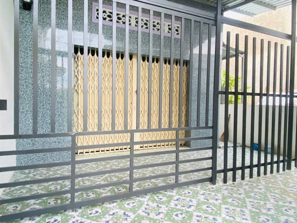 Nhà riêng Hưng Long, Bình Chánh 70m² giá 900 triệu - Chính chủ bán gấp!