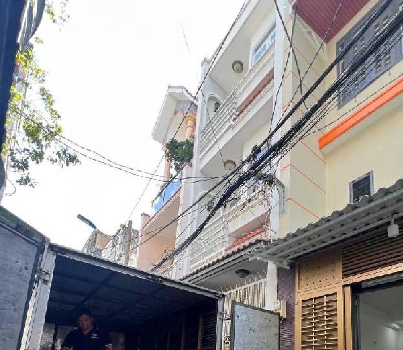 Nhà 3 tầng hẻm Hương Lộ 2, Bình Trị Đông 44m² giá 500 triệu - Ô tô vào tận cửa!