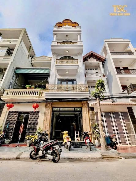 Bán nhà 4 tầng mặt đường Thư Trung 68m² giá 7 tỷ - Vị trí trung tâm thuận lợi!