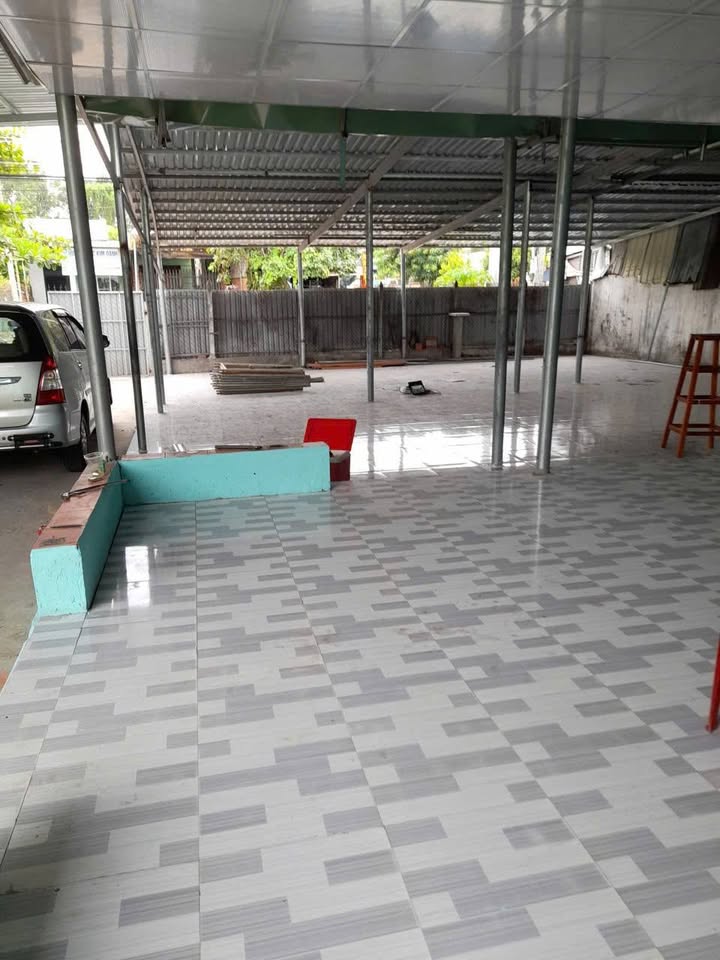 Xưởng cho thuê mặt tiền Đường DT748, 850m² giá chỉ 13 triệu/tháng - Cơ hội đầu tư tuyệt vời!