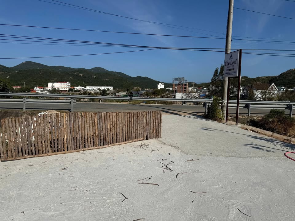 Đất và quán café tại Đèo Vĩnh Hy 1250m² - Cơ hội đầu tư sinh lời