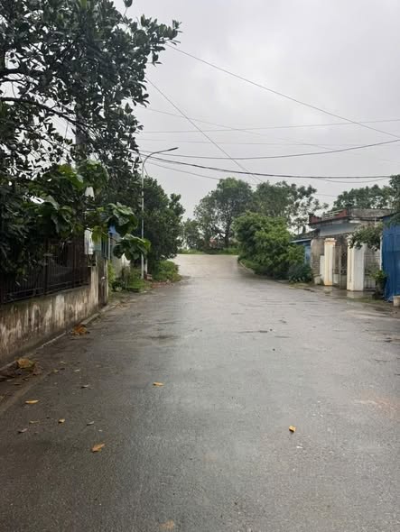 Nhà cho thuê 3 tầng tại Xóm 1, Nghĩa Thái, 130m² - Phù hợp làm văn phòng và ở hộ gia đình!