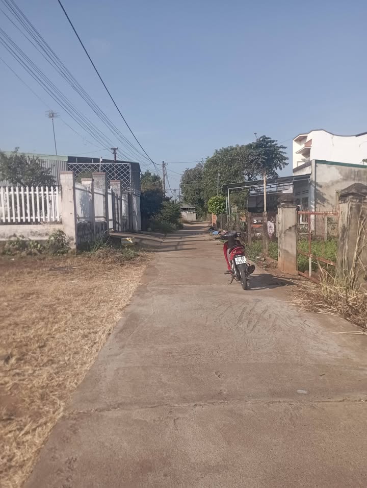 Đất thổ cư Hòa Phú 198m² giá 980 triệu - Sổ hồng chính chủ, gần trung tâm!