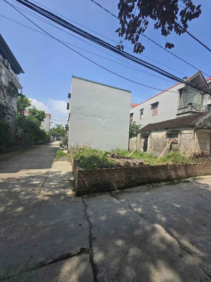 Đất nền Phường Ninh Khánh 70m² giá 3xx triệu - 2 mặt tiền ô tô đỗ cửa!