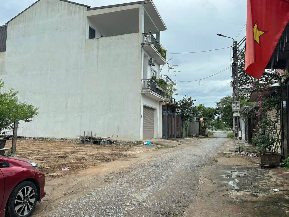 Đất Hưng Lộc, Vinh 95m² giá 3.6 tỷ - Đường thông thoáng, vị trí đẹp!