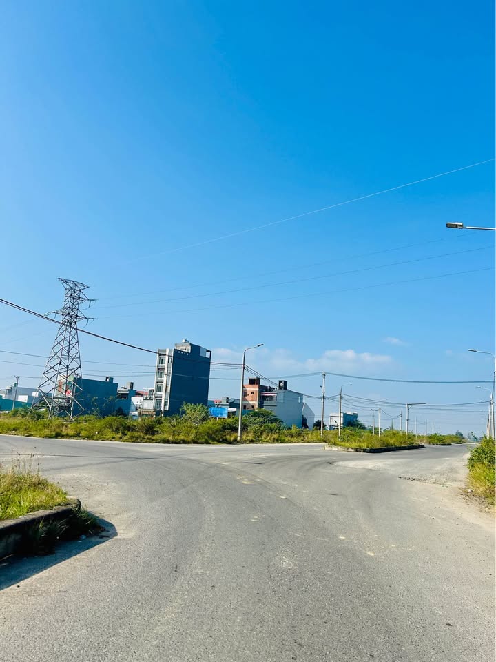 Đất nền đường Ban Ban, Quận Ngũ Hành Sơn, 100m² giá 4.1 tỷ - Cơ hội đầu tư sinh lời!