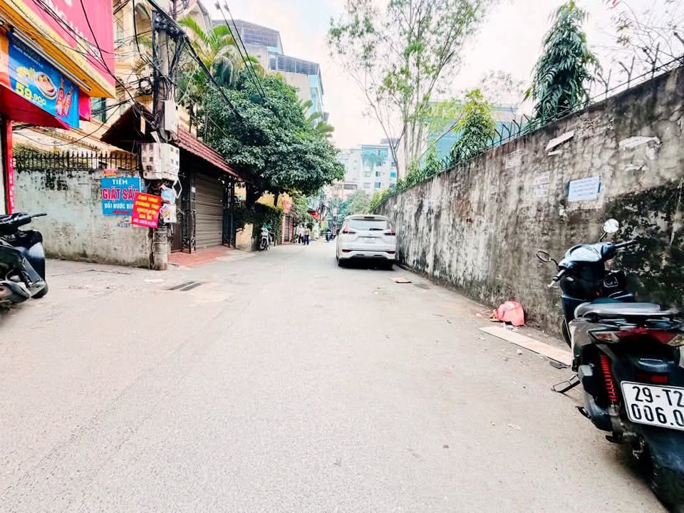 Nhà mặt phố Hồ Tùng Mậu, Cầu Giấy, 100m², giá 28.5 tỷ - Đầu tư sinh lời lý tưởng!