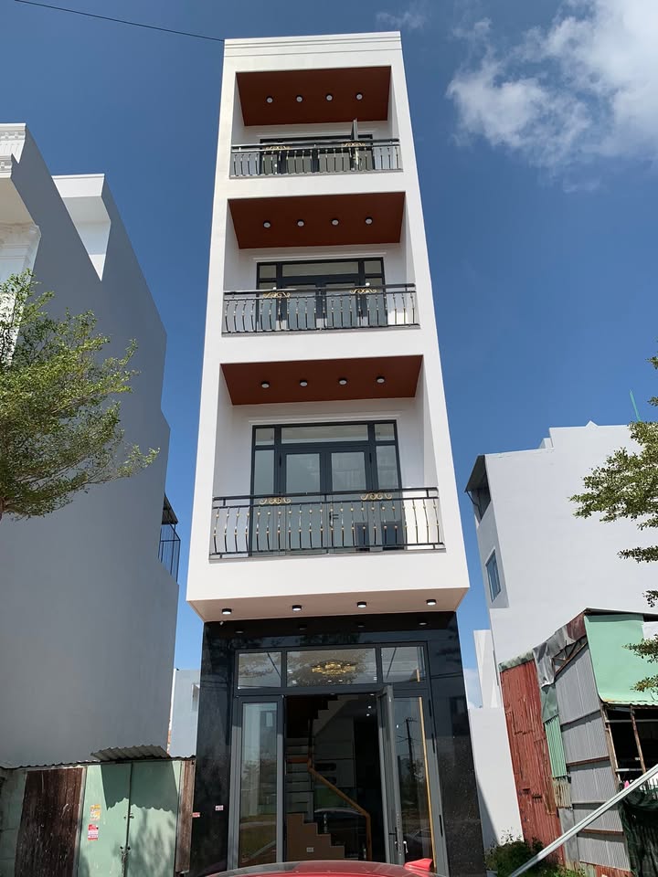 Nhà phố Hà Thanh 2, Quy Nhơn 44m² giá 4.09 tỷ - Nhà mới xây, hướng Đông Nam mát mẻ!