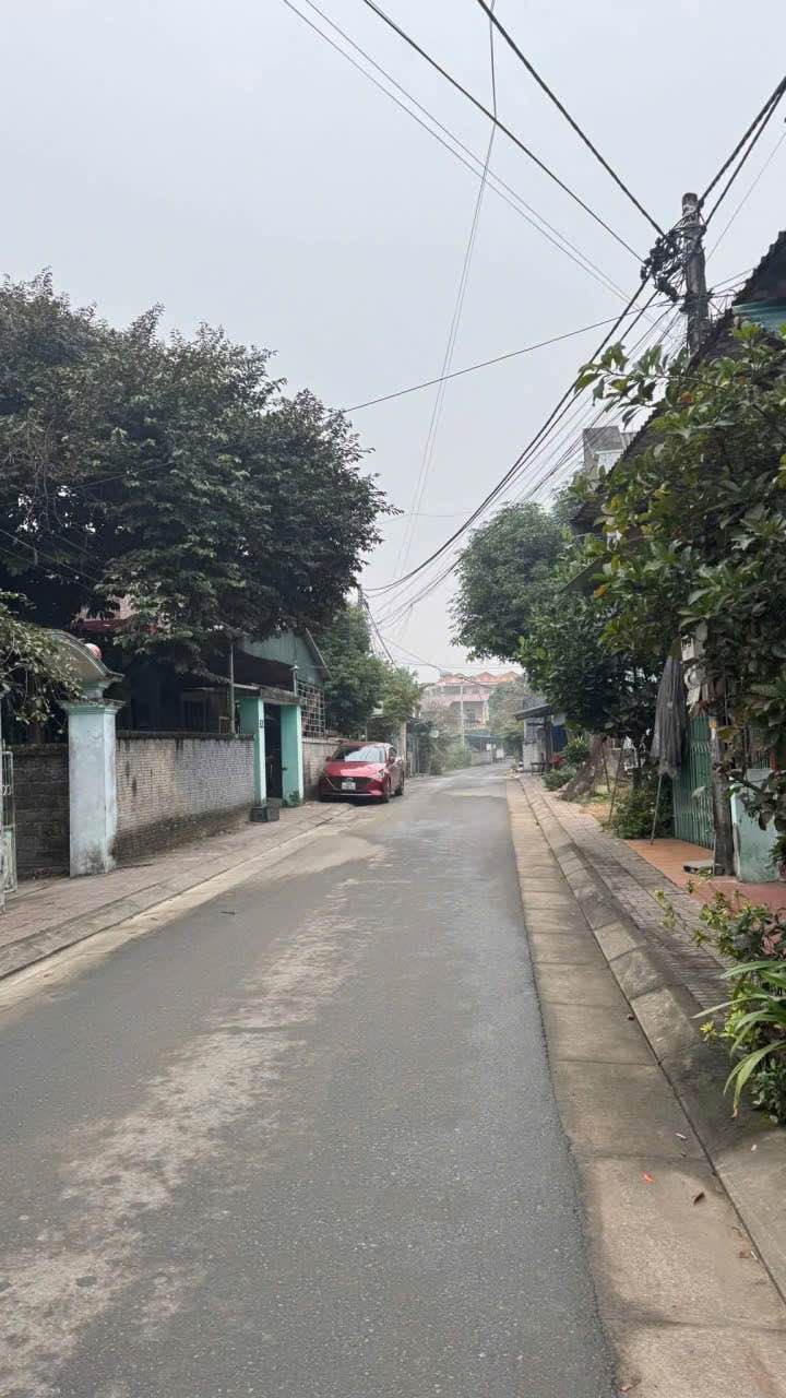 Nhà 2 tầng tại tổ Ỷ La 7, phường Minh Xuân, 103m² giá 2.4 tỷ - Chính chủ bán gấp!