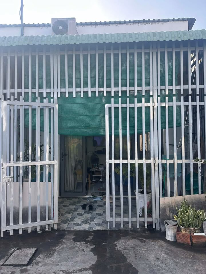 Nhà bán gần chợ lớn Sóc Trăng 40m² giá 540 triệu - Hẻm lớn, giấy tay rõ ràng!