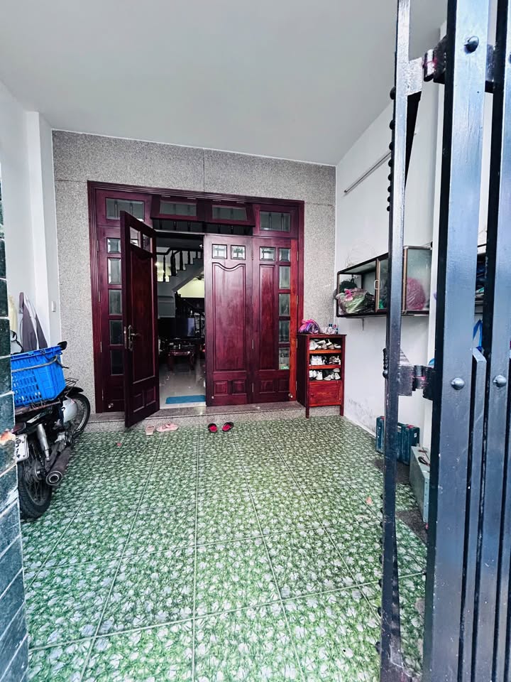 Nhà 1 trệt 2 lầu Trần Bình Trọng, Vũng Tàu 60m² giá 5.5 tỷ - Hướng Tây Nam, sổ hồng chính chủ!