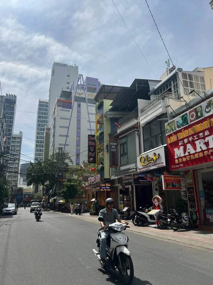 FrontHouse Nha Trang 75.5m² giá 30 tỷ - Kinh doanh dòng tiền tốt