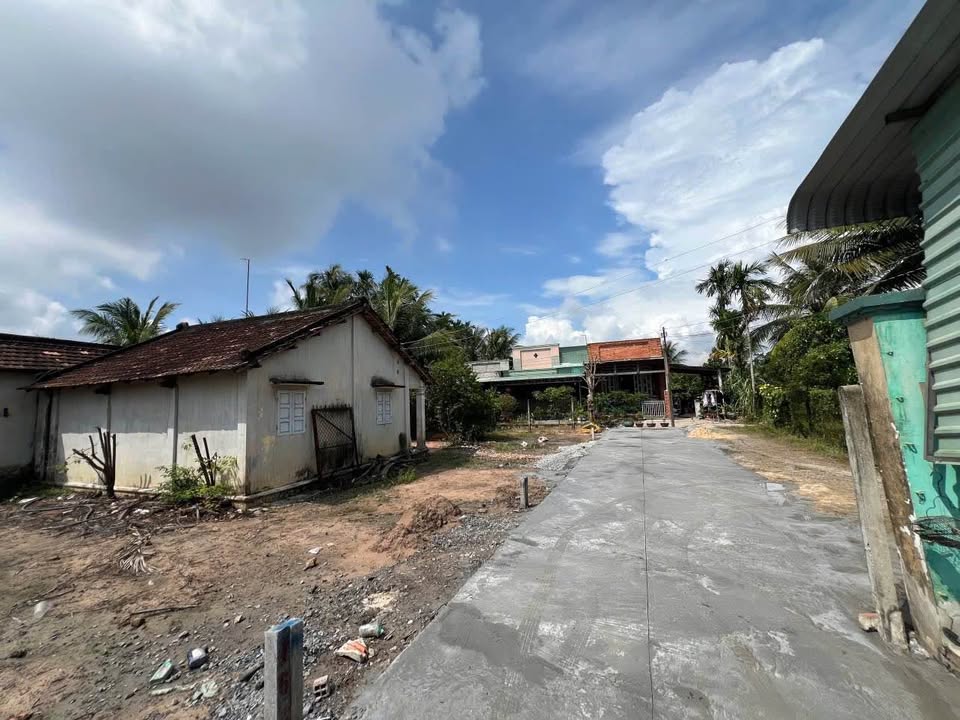 Đất nền ấp Xóm Mía 125m² giá chỉ 350 triệu - Sổ hồng chính chủ!