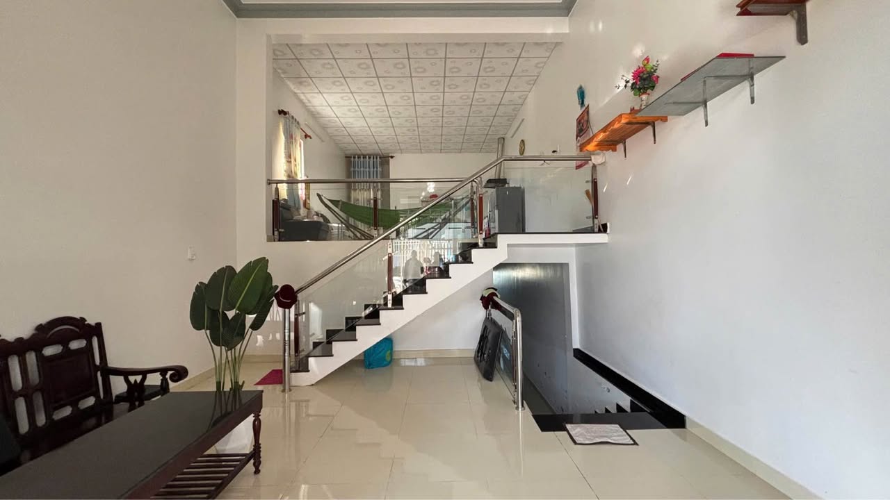 Nhà hẻm 1/5 B'lao, Bảo Lộc 106m² giá 1.85 tỷ - Sẵn sàng vào ở ngay!