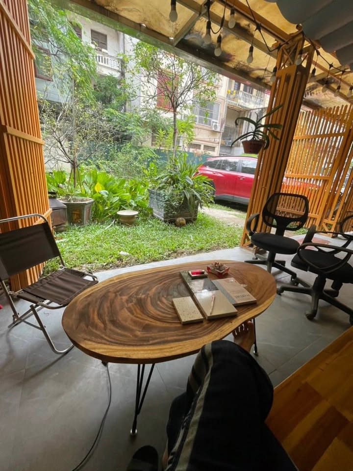 Căn hộ Tập thể Phường Thạch Bàn 225m² giá thỏa thuận - Sân vườn ô tô đỗ cửa!