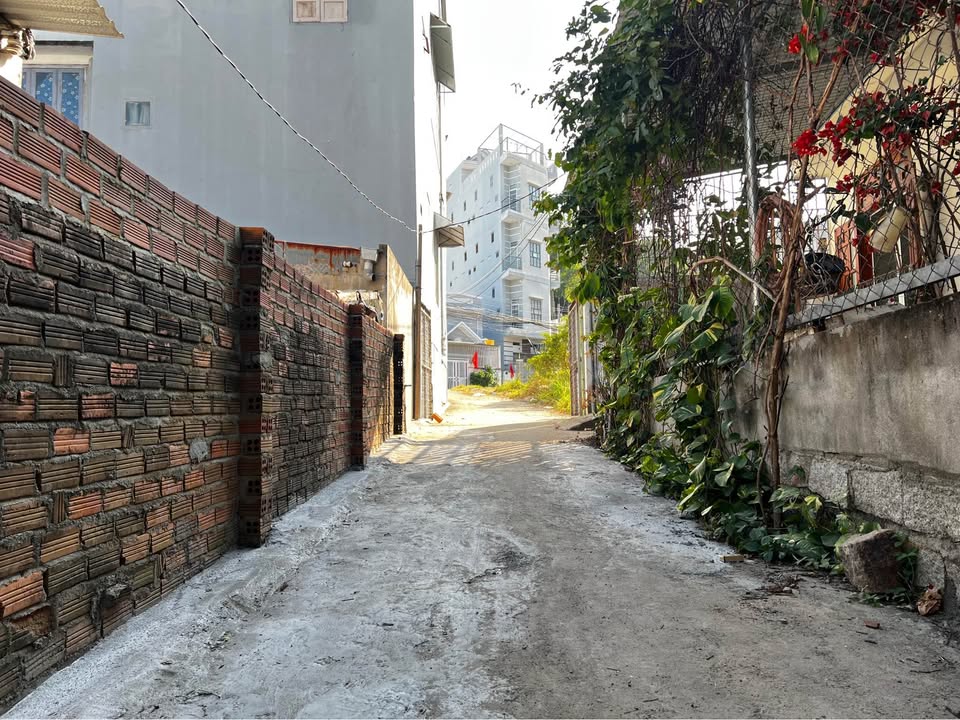 Nhà phố hẻm Dương Văn Nga, 75.2m² giá 2.8 tỷ - Sổ hồng chính chủ!