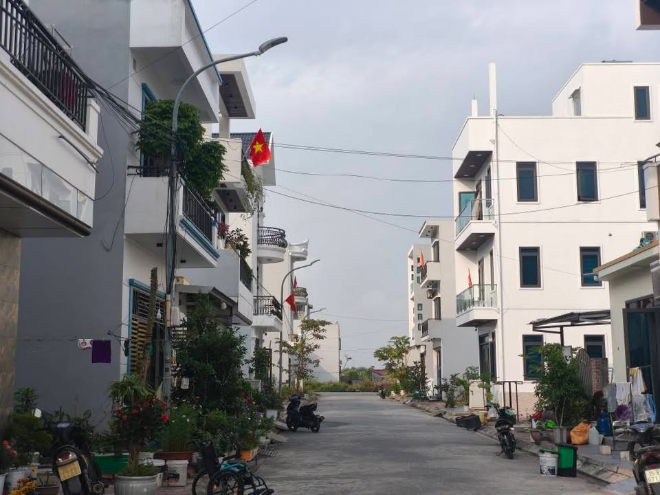 Lô đất 80m² tại Khu Tái Định Cư Phía Tây Đồ Sơn giá 2 tỷ - Đầu tư sinh lời cao!