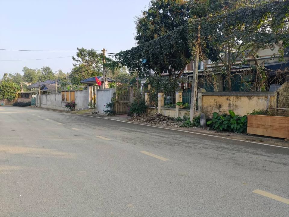 Đất nền Tam Quan - Tam Đảo 200m² giá 2 tỷ - Mặt tiền rộng, đầu tư sinh lời!