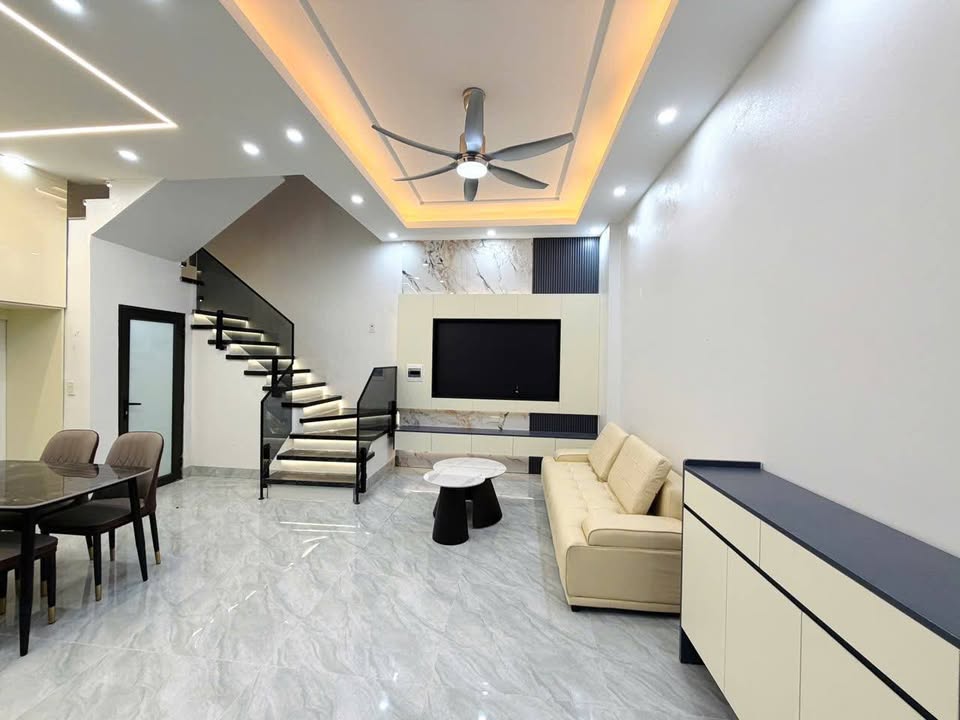 Nhà 3 tầng mới hiện đại tại Phường Kỳ Bá, 36m² - Đầu tư sinh lời hấp dẫn!