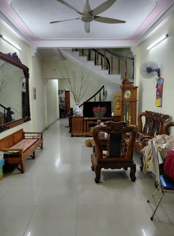 Bán nhà mặt đường Phạm Đôn Lễ, Hưng Yên 80m² giá 4.65 tỷ - Sổ hồng lâu dài!