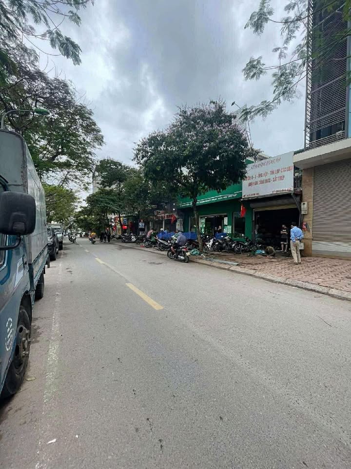 FrontHouse mặt phố Cầu Giấy 69m² giá 22 tỷ - Kinh doanh đỉnh cao!