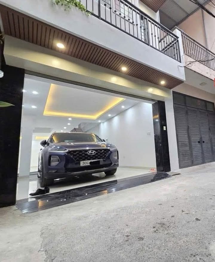 Nhà 6 tầng Hoàng Văn Thái, Quận Thanh Xuân, 40m² - Ô tô vào nhà, giá 15 tỷ