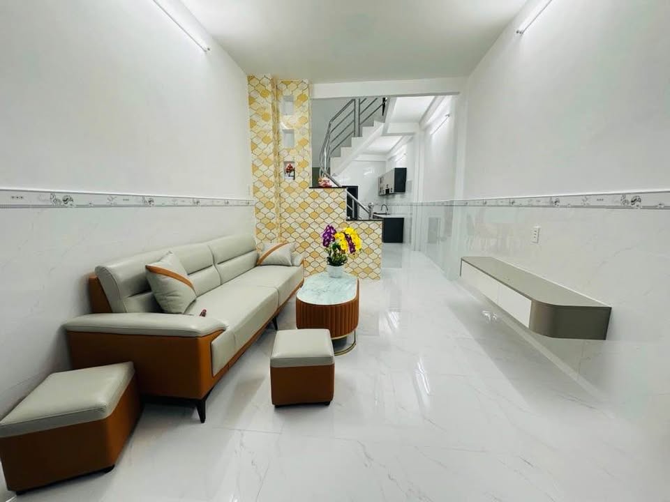 Nhà 3 tầng Vũ Tùng, Bình Thạnh 41m² giá 6 tỷ - Ô tô đỗ cửa, đầy đủ nội thất!