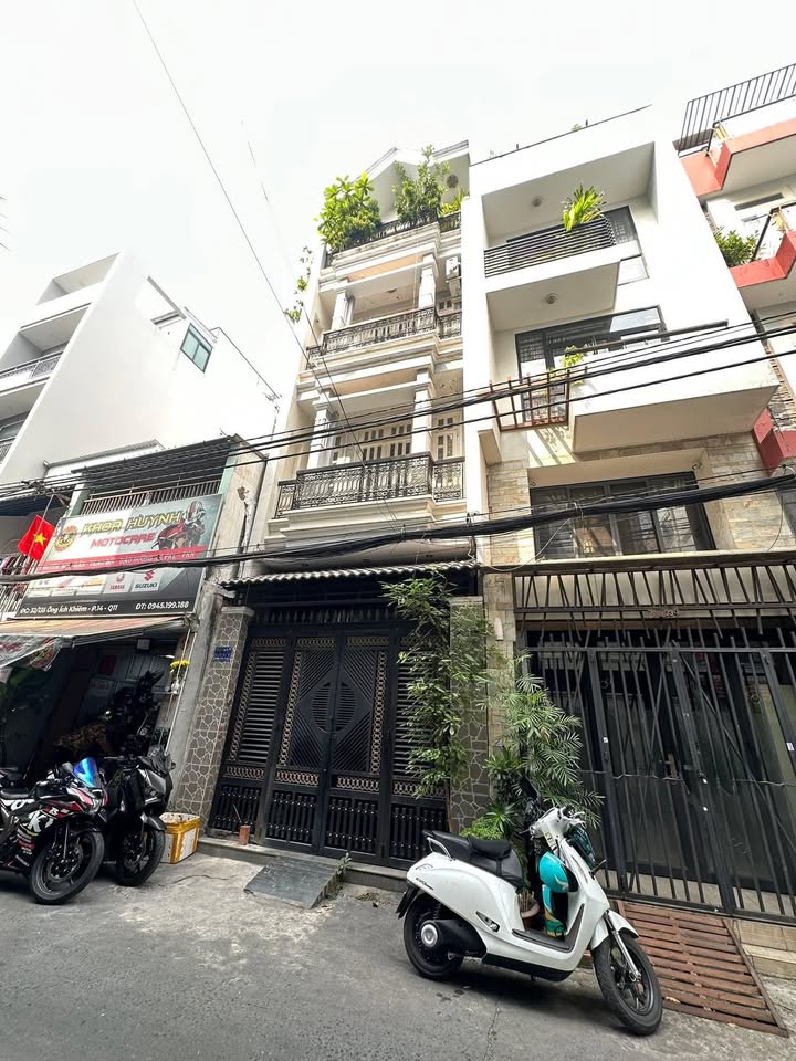 Nhà 4 tầng Ông Ích Khiêm, Quận 11, 60m² giá 11 tỷ - Hẻm xe hơi rộng rãi!