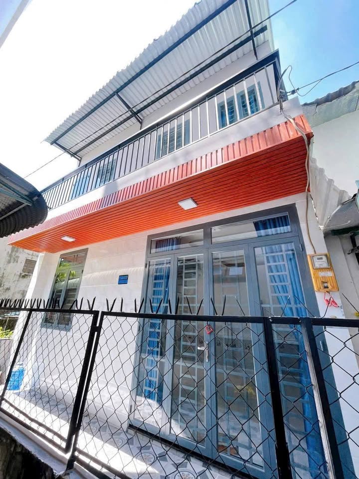 Nhà phố An Phú Đông, Quận 12, 42m² giá 1.7 tỷ - Sẵn sàng vào ở ngay!