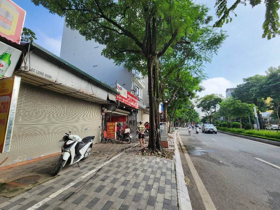 Lô đất vàng mặt phố Lạc Long Quân 170m² giá 84 tỷ - Cơ hội đầu tư hiếm có!